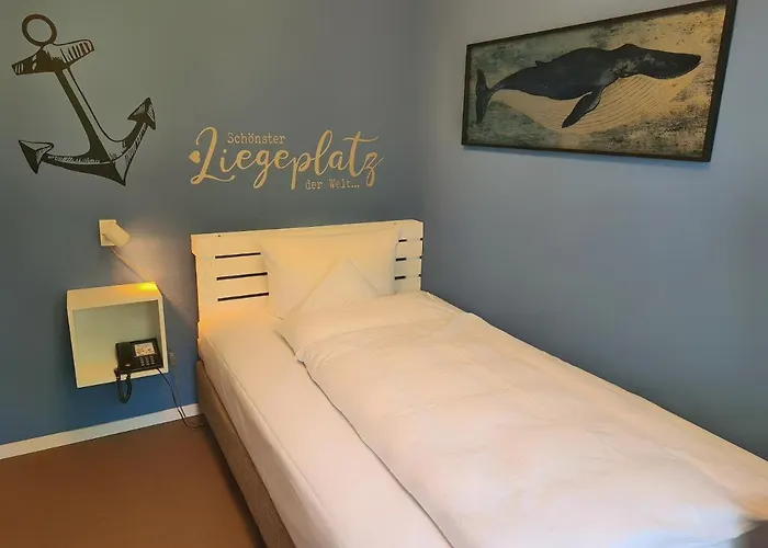 Baurs Park Hotell 3*