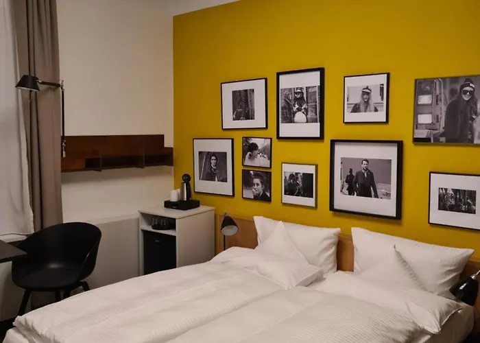 Baurs Park Hotell 3*