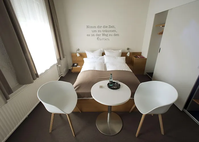 Baurs Park Hotell 3*