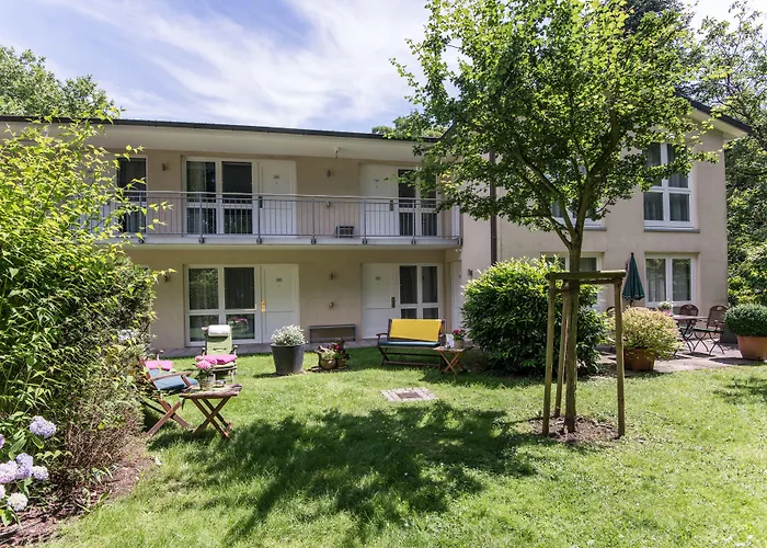 Hotel Baurs Park 3*