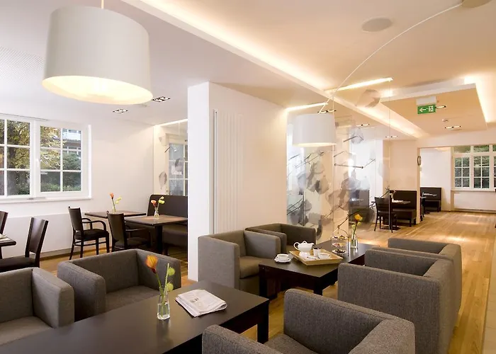 Hotel Baurs Park 3*