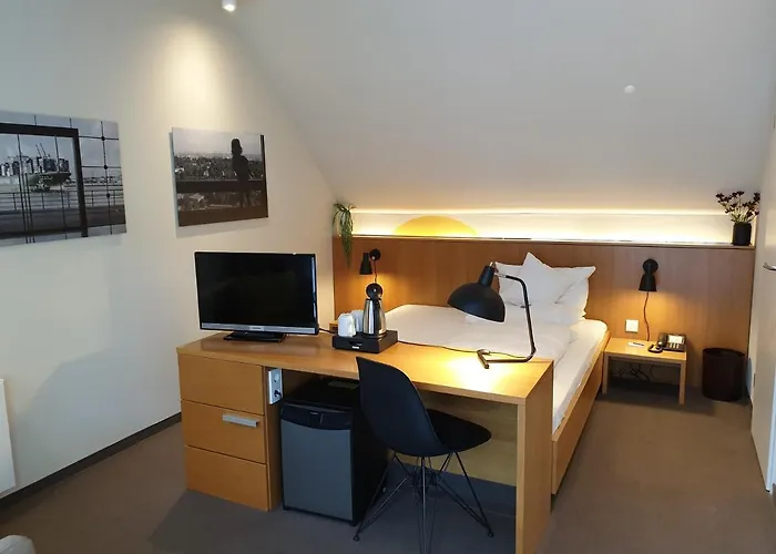 Hotel Baurs Park 3*